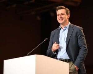 Hoe helpt een dagvoorzitter van speakersacademy.com jouw event slagen?